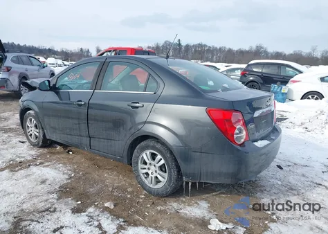 2016 Chevrolet Sonic Lt Auto z USA, uszkodzony, nr VIN 1G1JC5SG0G4170518